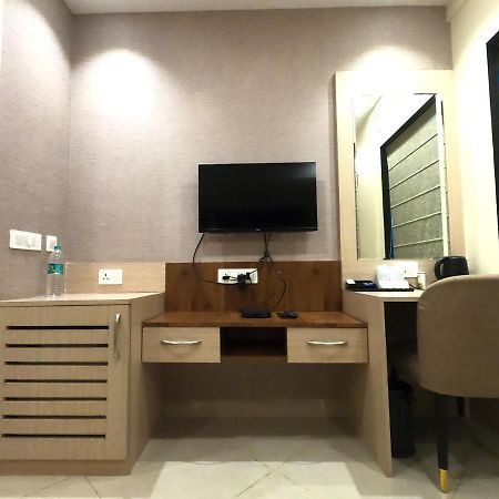 The Panash - Hotel & Banquet Колката Екстер'єр фото