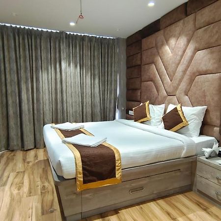The Panash - Hotel & Banquet Колката Екстер'єр фото