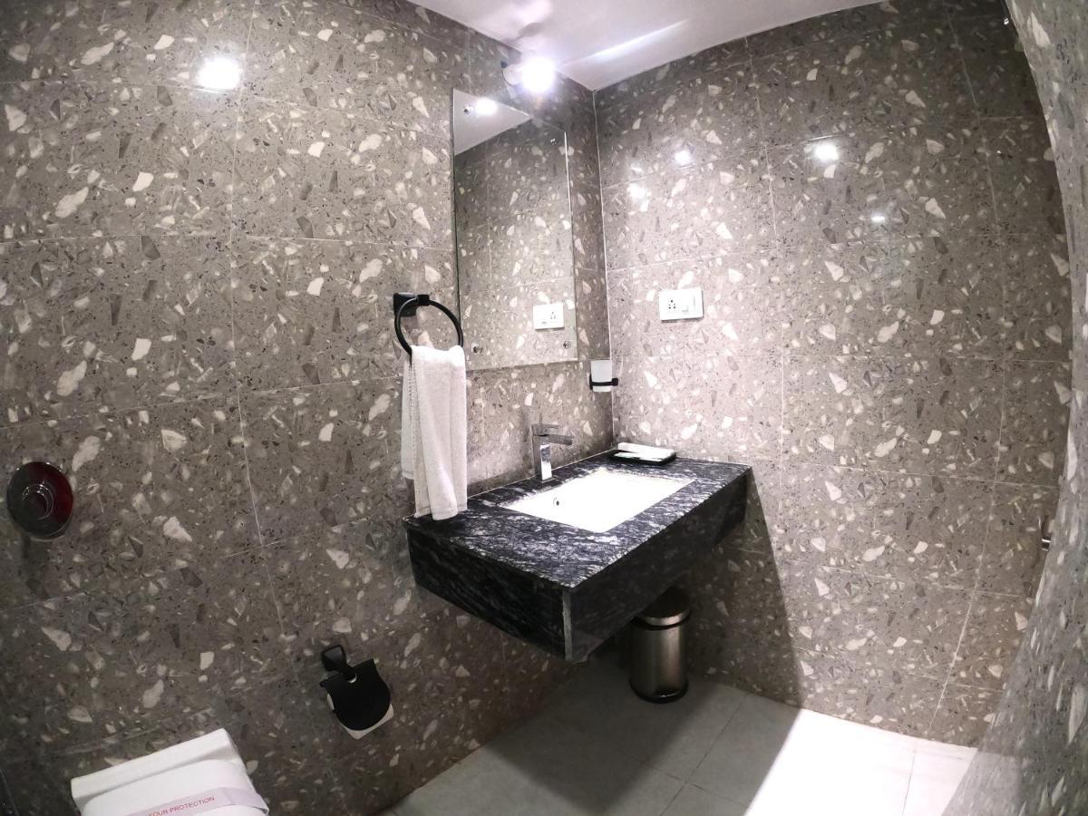 The Panash - Hotel & Banquet Колката Екстер'єр фото